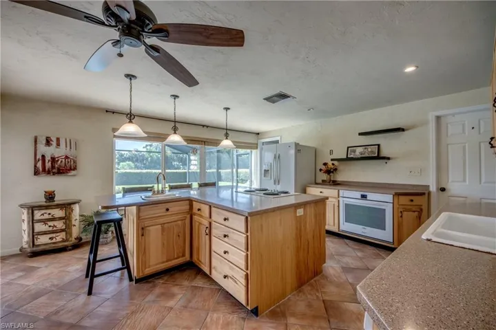 4180  Prestwick  CT, North Fort Myers, FL 33903