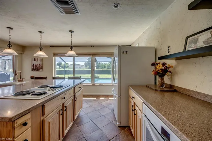 4180  Prestwick  CT, North Fort Myers, FL 33903