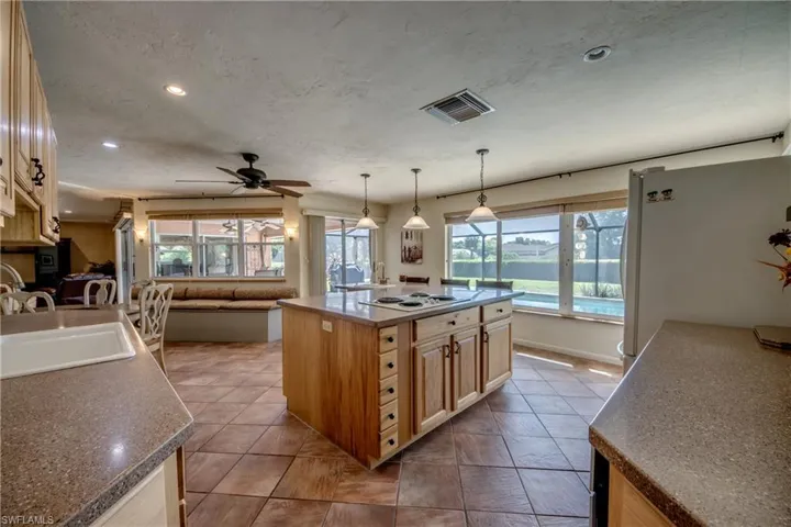 4180  Prestwick  CT, North Fort Myers, FL 33903