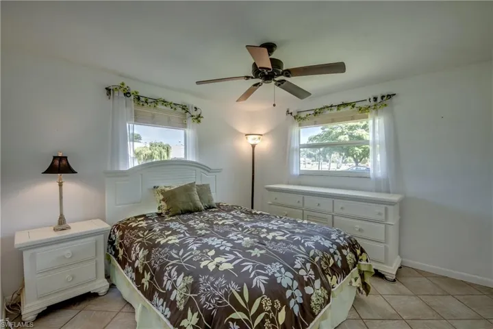 4180  Prestwick  CT, North Fort Myers, FL 33903