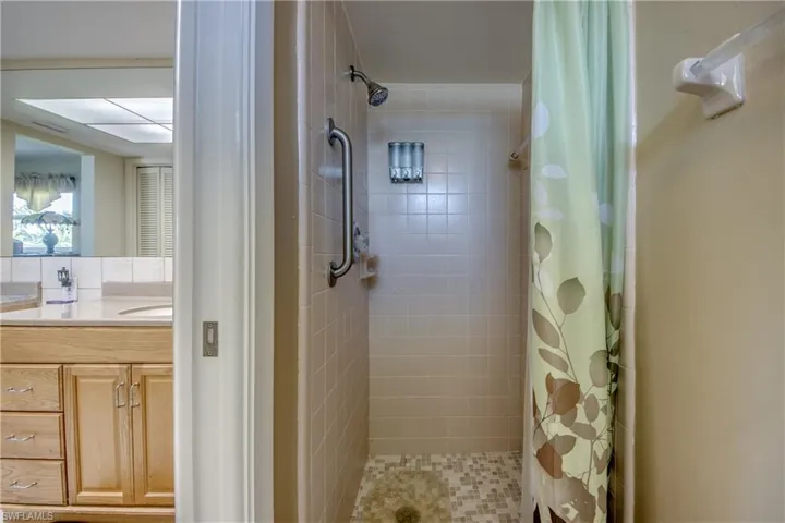 4180  Prestwick  CT, North Fort Myers, FL 33903