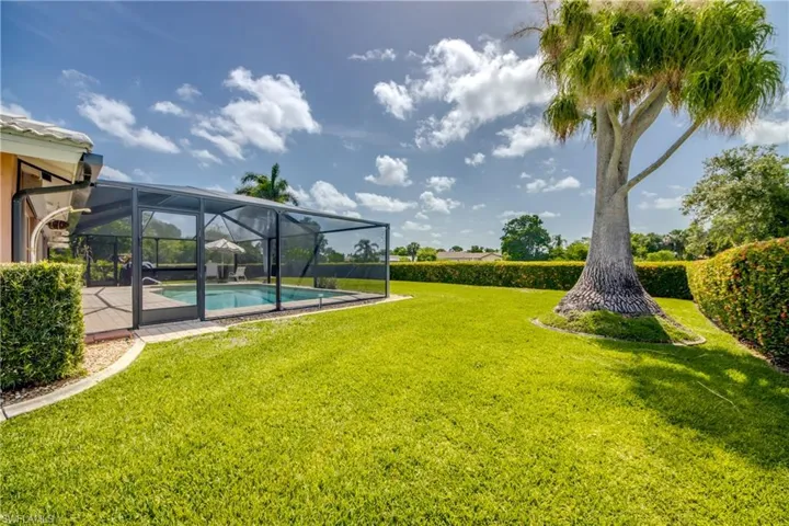 4180  Prestwick  CT, North Fort Myers, FL 33903