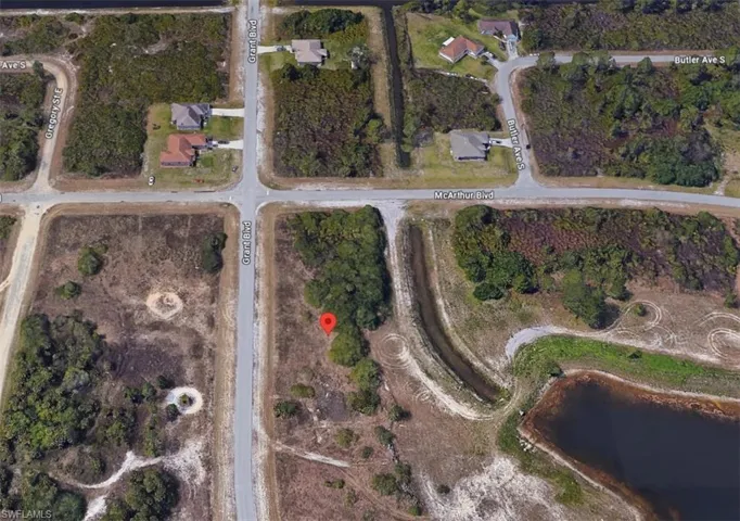 915 Grant Blvd, Lehigh Acres Fl 33974