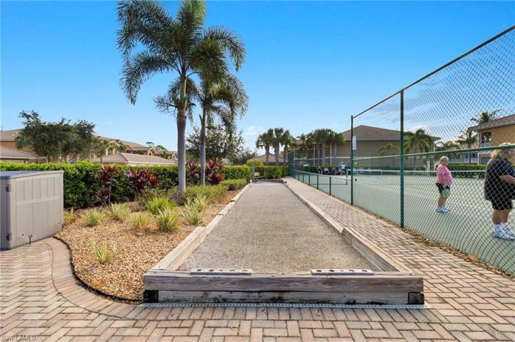 1064 Winding Pines CIR # 205, CAPE CORAL FL 33909