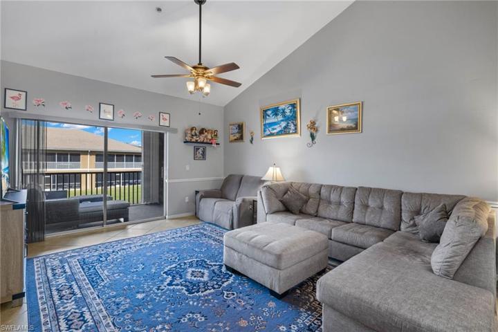 1064 Winding Pines CIR # 205, CAPE CORAL FL 33909