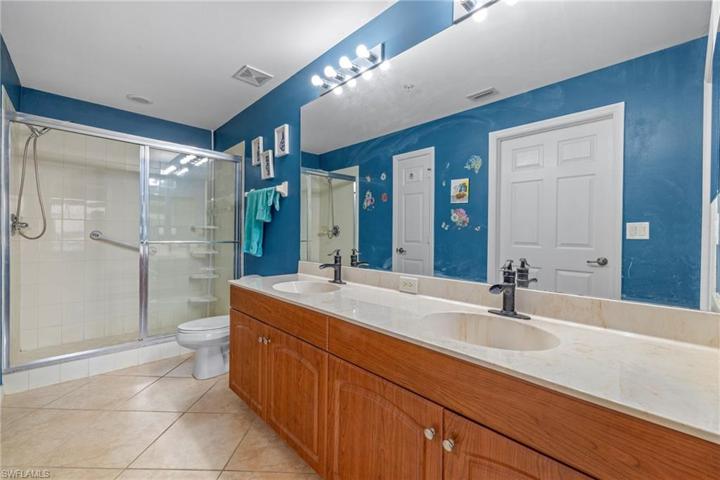 1064 Winding Pines CIR # 205, CAPE CORAL FL 33909