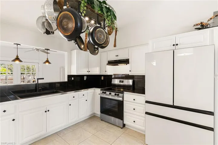 10901  Tangelo  TER, Bonita Springs, FL 34135