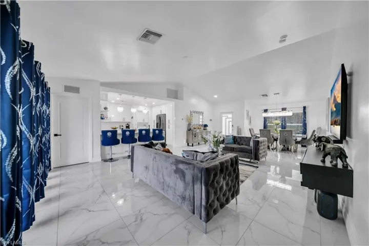 3902 3rd St Sw, Lehigh Acres, Florida 33976