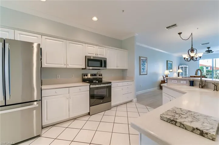 20011 Sanibel View Cir 203, Fort Myers, Florida 33908