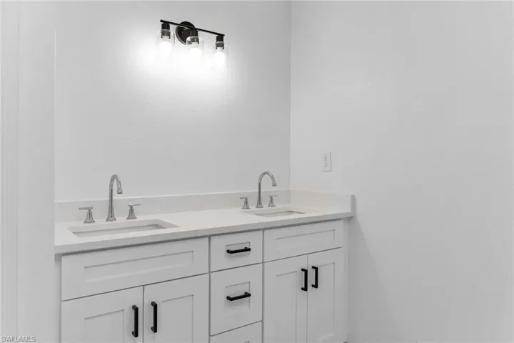 4130 Nw 33rd St, Cape Coral, Florida 33993