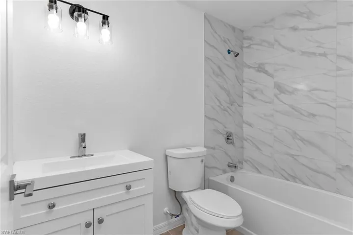 4130 Nw 33rd St, Cape Coral, Florida 33993