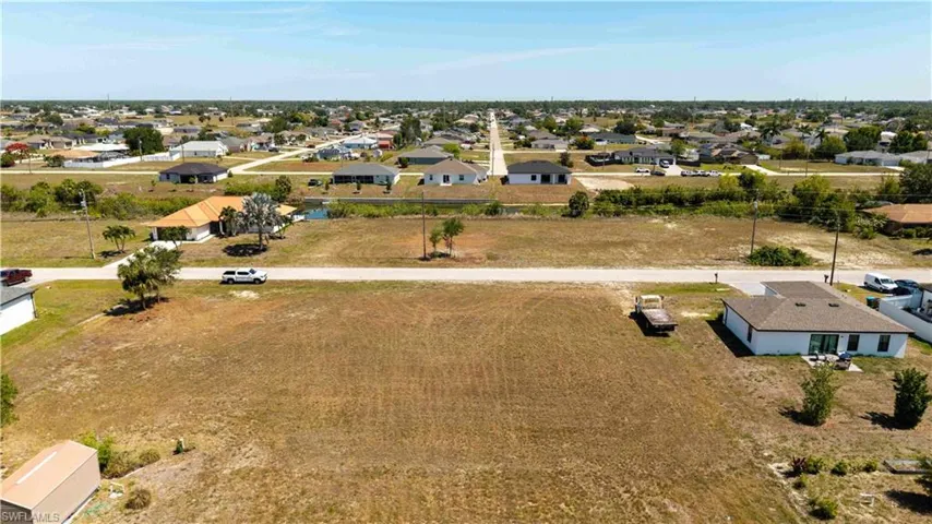 212 Ne 25th St, Cape Coral, Florida 33909