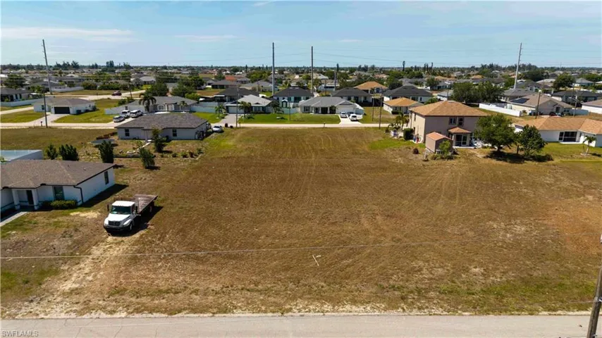 212 Ne 25th St, Cape Coral, Florida 33909