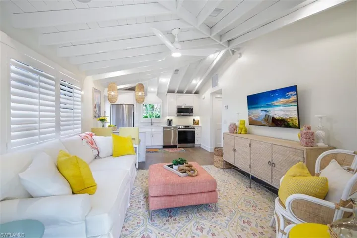 Guest House - Living Area