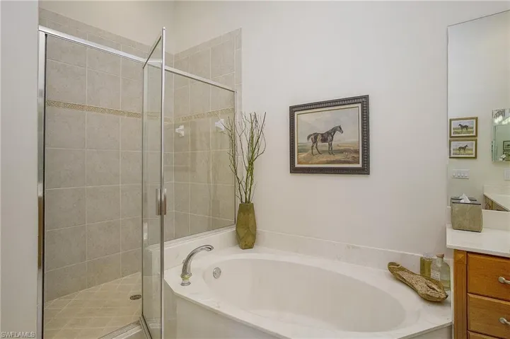 9239 Tesoro Ln 3-203, Naples, Florida 34114