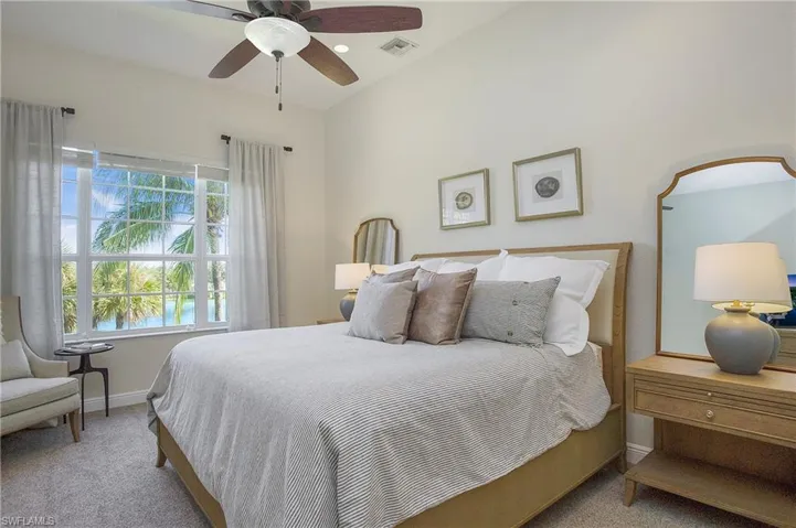9239 Tesoro Ln 3-203, Naples, Florida 34114