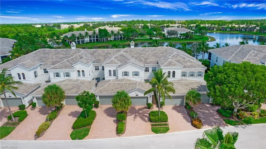 9239 Tesoro Ln 3-203, Naples, Florida 34114
