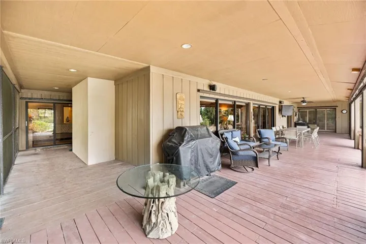 3695 Gordon Dr, Naples, Florida 34102