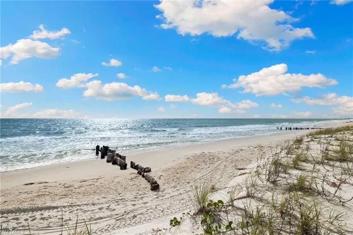 3695 Gordon Dr, Naples, Florida 34102