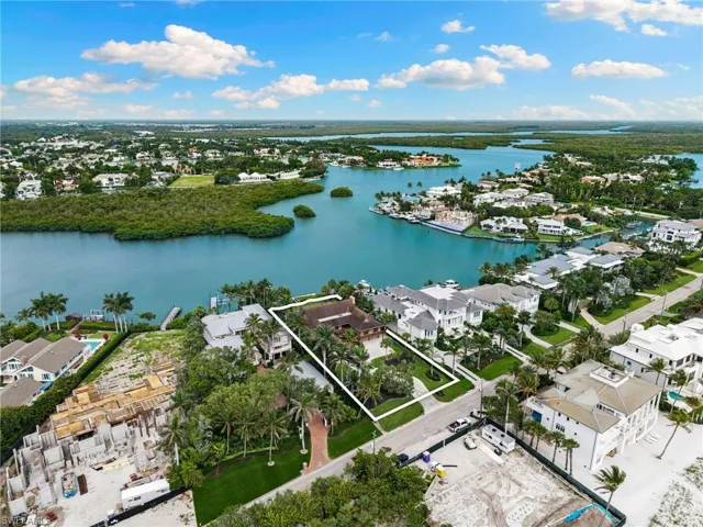 3695 Gordon Dr, Naples, Florida 34102