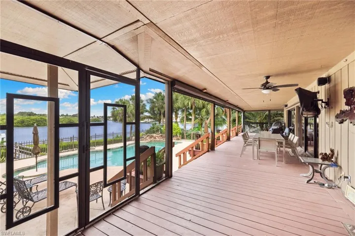 3695 Gordon Dr, Naples, Florida 34102