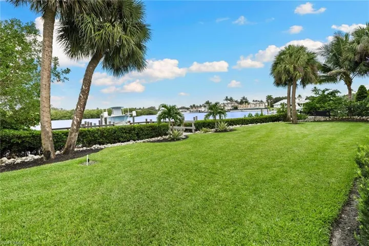 3695 Gordon Dr, Naples, Florida 34102