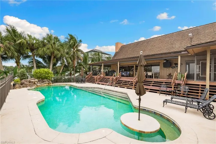 3695 Gordon Dr, Naples, Florida 34102