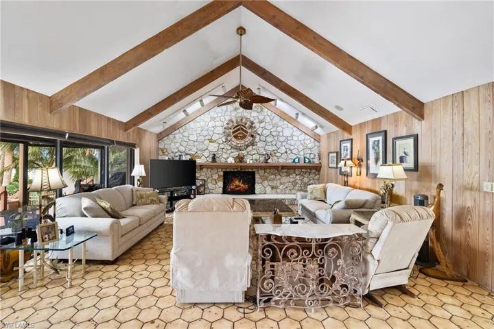 3695 Gordon Dr, Naples, Florida 34102