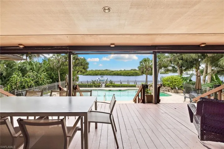 3695 Gordon Dr, Naples, Florida 34102