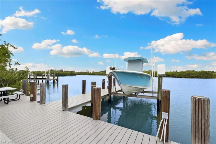 3695 Gordon Dr, Naples, Florida 34102