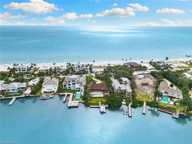 3695 Gordon Dr, Naples, Florida 34102