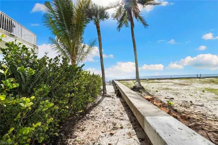 3695 Gordon Dr, Naples, Florida 34102