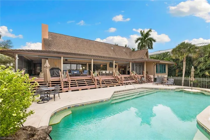 3695 Gordon Dr, Naples, Florida 34102