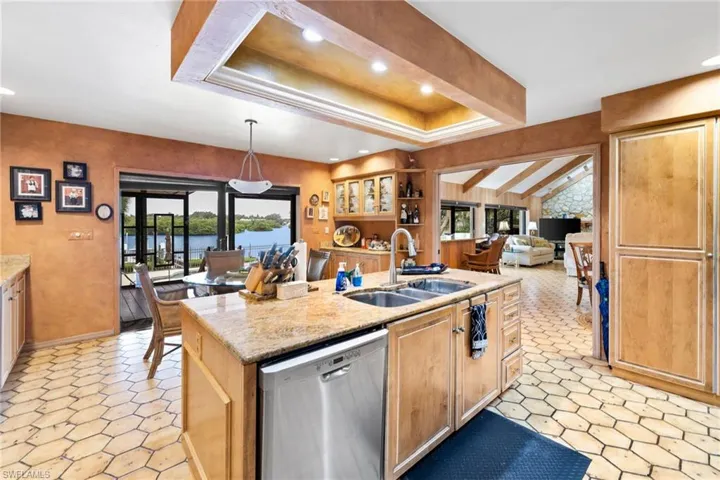 3695 Gordon Dr, Naples, Florida 34102