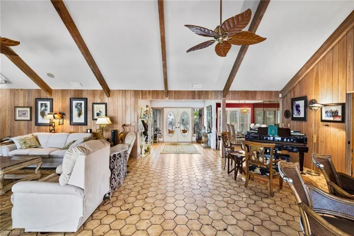 3695 Gordon Dr, Naples, Florida 34102