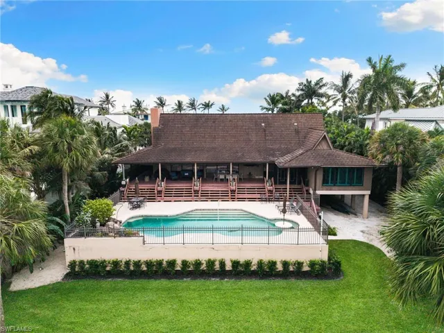 3695 Gordon Dr, Naples, Florida 34102
