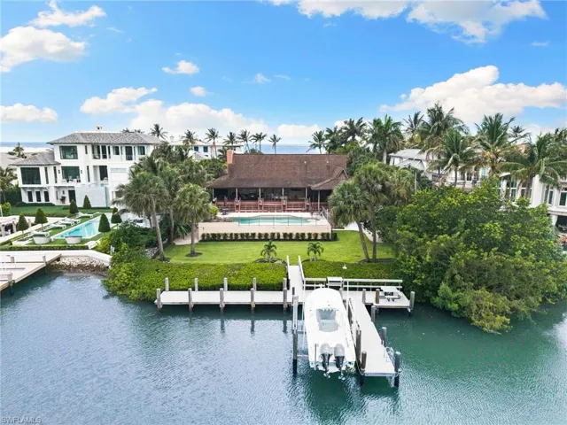 3695 Gordon Dr, Naples, Florida 34102
