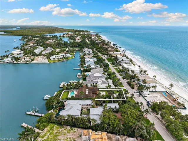 3695 Gordon Dr, Naples, Florida 34102