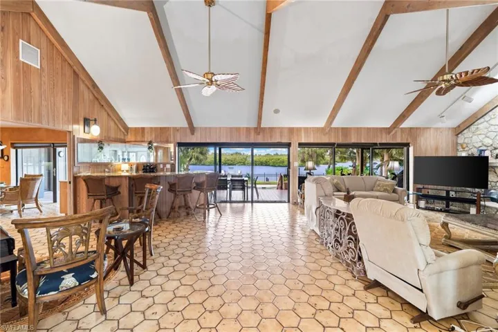 3695 Gordon Dr, Naples, Florida 34102