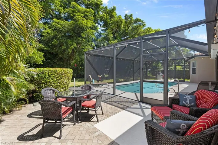 Outdoor Patio#1/ Private Backyard/Screend Lanai + Pool