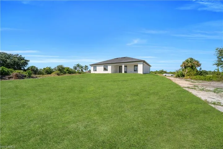 312 Pembroke St, Lehigh Acres, Florida 33974