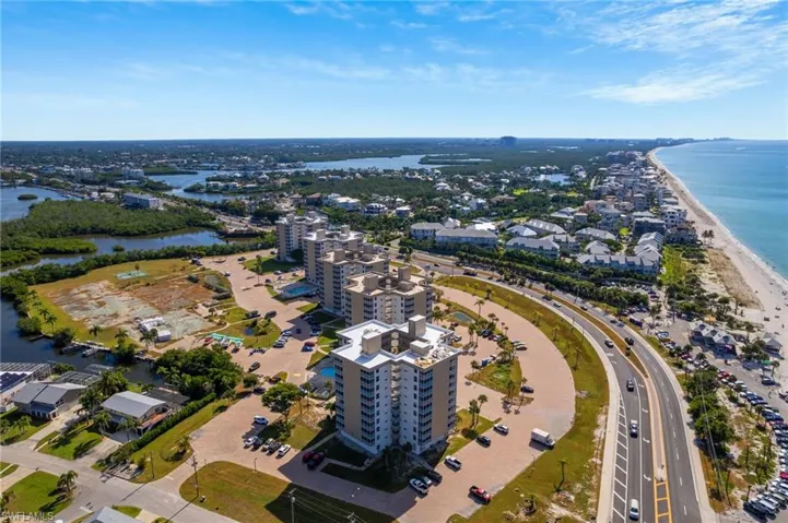 View of property location featuring unending shoreline