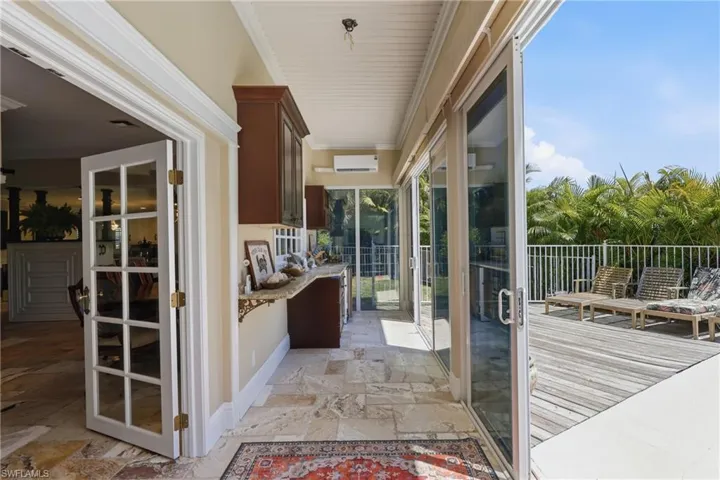 1748  Jewel Box  DR, Sanibel, FL 33957