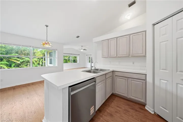 8950 Bracken Way, Fort Myers, Florida 33908