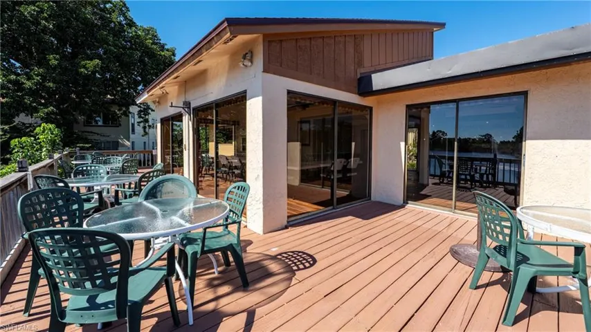 Deck featuring outdoor dining area