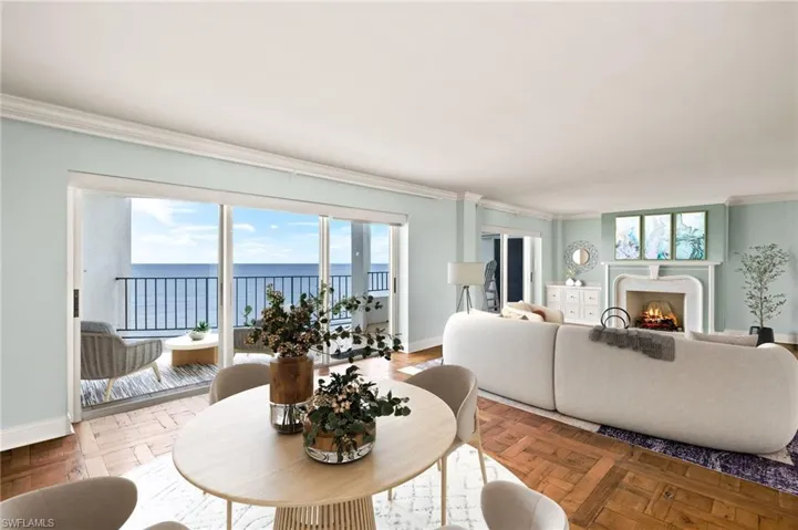 3951  GULF SHORE N BLVD, Naples, FL 34103