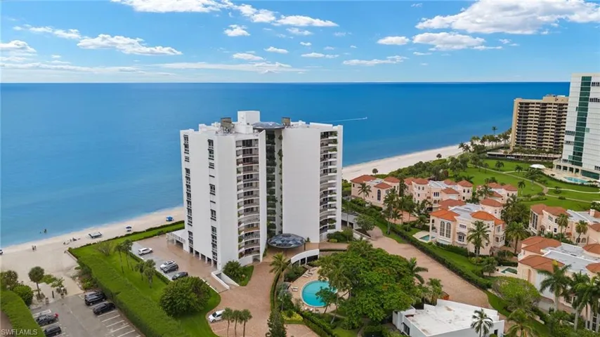 3951  GULF SHORE N BLVD, Naples, FL 34103