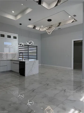 221 Sw 25th Ave, Cape Coral, Florida 33991
