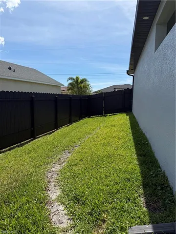 221 Sw 25th Ave, Cape Coral, Florida 33991