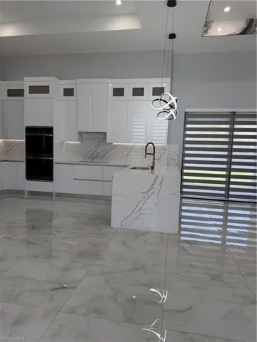 221 Sw 25th Ave, Cape Coral, Florida 33991
